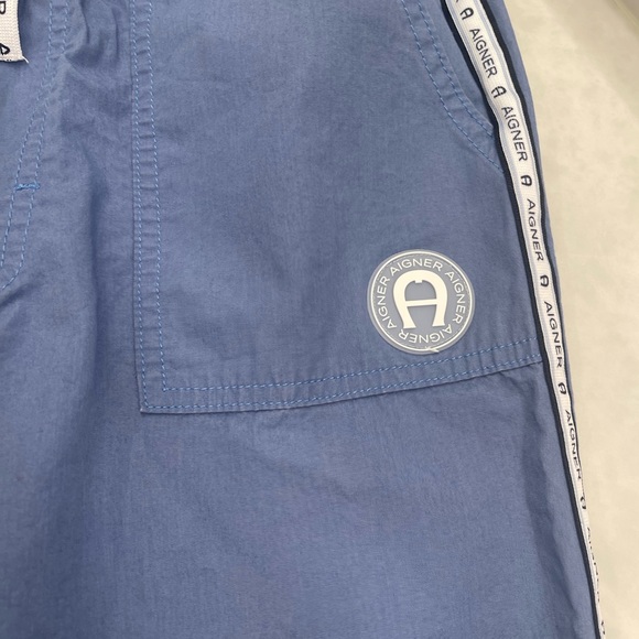 Shorts - Picture 4 of 5